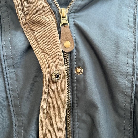 Snobbish 2000’s style parka EUC *size S - Picture 4 of 10